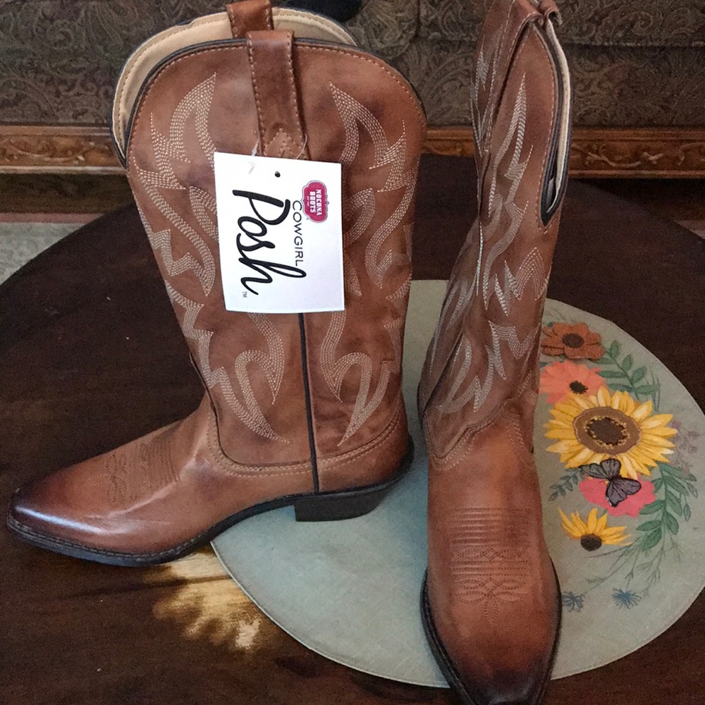 BRAND NEW NOCONA COWGIRL BOOTS